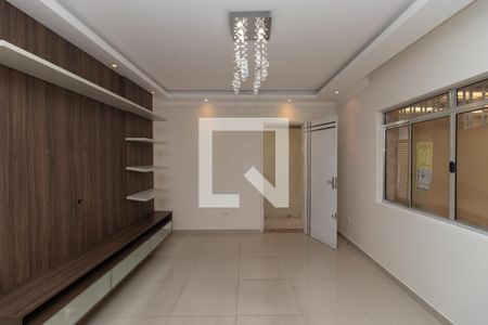 Sala de casa para alugar com 3 quartos, 180m² em Parque Edu Chaves, São Paulo