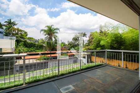 Casa à venda com 6 quartos, 1541m² em Vila Tramontano, São Paulo