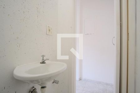 Lavabo de casa de condomínio para alugar com 2 quartos, 74m² em Vila Carrão, São Paulo