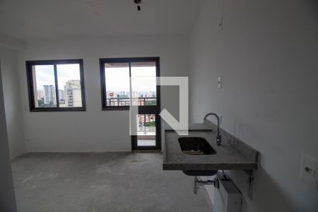 Cozinha de kitnet/studio à venda com 1 quarto, 21m² em Santo Amaro, São Paulo