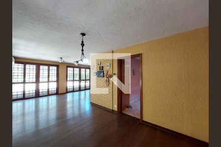 Sala de casa à venda com 5 quartos, 402m² em Vila Sofia, São Paulo