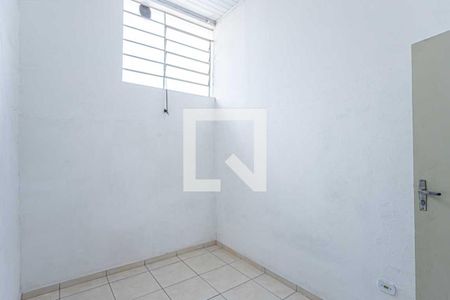 Sala/Quarto de casa para alugar com 1 quarto, 28m² em Vila Prado, São Paulo