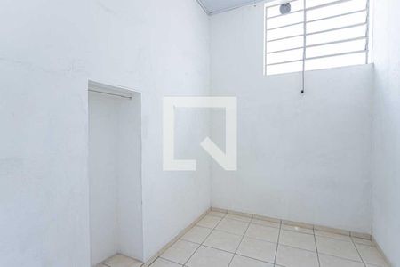 Sala/Quarto de casa para alugar com 1 quarto, 28m² em Vila Prado, São Paulo