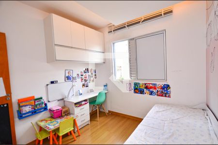 Quarto 1 de apartamento à venda com 3 quartos, 160m² em Ana Lúcia, Belo Horizonte