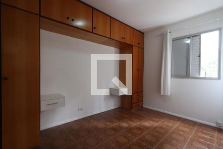 Quarto 1 de apartamento para alugar com 2 quartos, 53m² em Vila Alpina, São Paulo