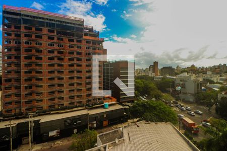 Vista de kitnet/studio para alugar com 1 quarto, 39m² em Independência, Porto Alegre