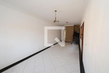 Sala de casa para alugar com 3 quartos, 125m² em Vila Campo Grande, São Paulo