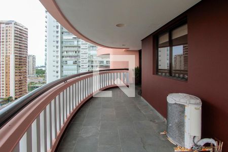 Varanda de apartamento para alugar com 3 quartos, 129m² em Barra da Tijuca, Rio de Janeiro