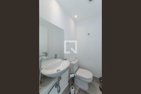 Lavabo de apartamento para alugar com 1 quarto, 49m² em Vila Cordeiro, São Paulo