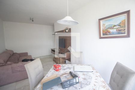 Sala de apartamento para alugar com 2 quartos, 63m² em Alcantara, São Gonçalo