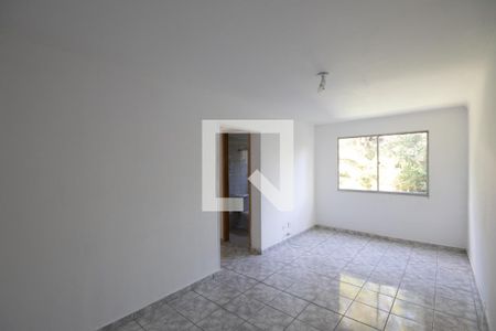 Sala  de apartamento para alugar com 2 quartos, 51m² em Vila Irmãos Arnoni, São Paulo