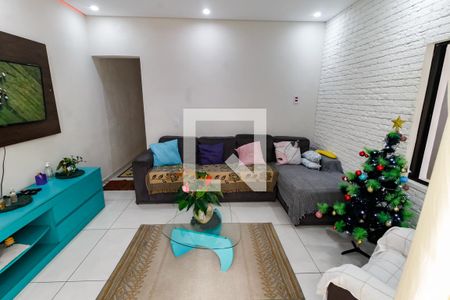 Sala de casa para alugar com 4 quartos, 157m² em Jardim Campo Limpo, São Paulo