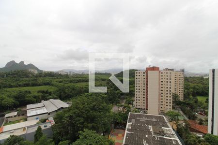 Quarto 1 - Vista de apartamento à venda com 2 quartos, 60m² em Camorim, Rio de Janeiro