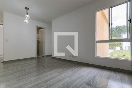 Sala de apartamento para alugar com 2 quartos, 42m² em Jardim Marica, Mogi das Cruzes