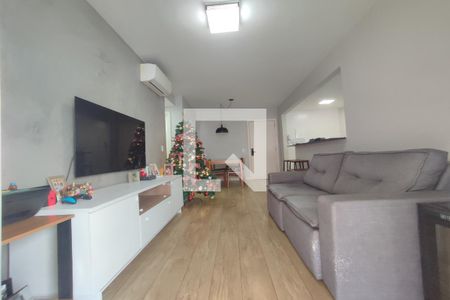 Sala de apartamento para alugar com 2 quartos, 70m² em Barra da Tijuca, Rio de Janeiro