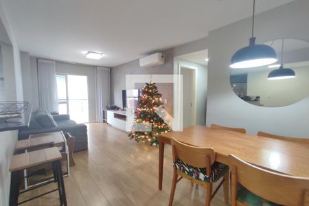 Sala de apartamento para alugar com 2 quartos, 70m² em Barra da Tijuca, Rio de Janeiro