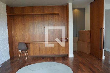 Sala de TV de apartamento à venda com 4 quartos, 267m² em Jardim Universidade Pinheiros, São Paulo