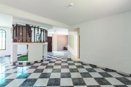 Sala  de casa para alugar com 4 quartos, 200m² em City Bussocaba, Osasco