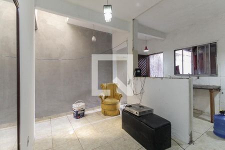 Sala de casa para alugar com 2 quartos, 60m² em Parque Santa Rita, São Paulo