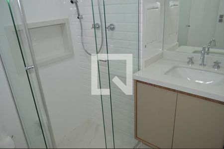 Banheiro de kitnet/studio para alugar com 1 quarto, 25m² em Alto do Ipiranga, São Paulo