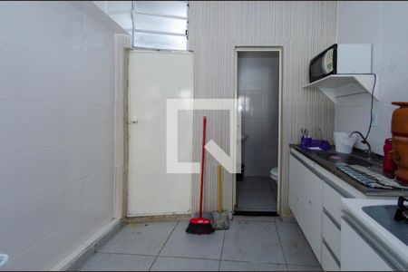 Cozinha de kitnet/studio para alugar com 1 quarto, 55m² em Caiçaras, Belo Horizonte