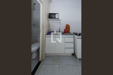 Cozinha de kitnet/studio para alugar com 1 quarto, 55m² em Caiçaras, Belo Horizonte