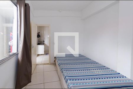 Quarto de apartamento para alugar com 3 quartos, 55m² em Caiçaras, Belo Horizonte