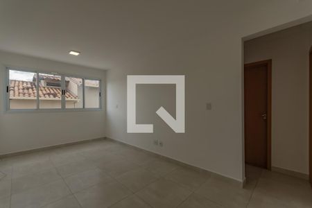 Sala de apartamento para alugar com 2 quartos, 70m² em Heliópolis, Belo Horizonte