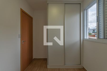 Quarto 2 de apartamento para alugar com 2 quartos, 70m² em Heliópolis, Belo Horizonte