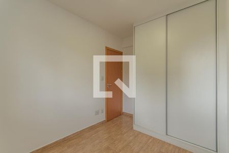 Quarto 1 de apartamento para alugar com 2 quartos, 70m² em Heliópolis, Belo Horizonte