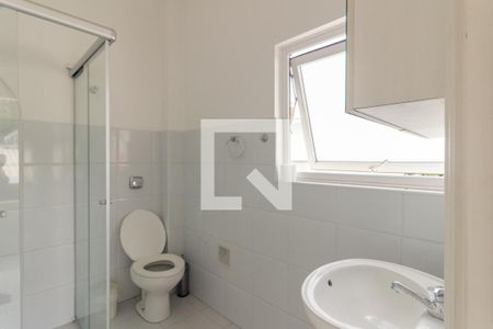 Casa à venda com 500m², 4 quartos e 3 vagas Casa à venda com 500m², 4 quartos e 3 vagasBanheiro de Serviço 1