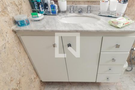 Casa à venda com 500m², 4 quartos e 3 vagas Casa à venda com 500m², 4 quartos e 3 vagasBanheiro 2 - Suíte