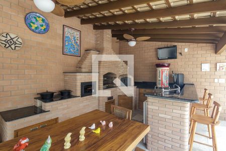 Casa à venda com 500m², 4 quartos e 3 vagas Casa à venda com 500m², 4 quartos e 3 vagasChurrasqueira