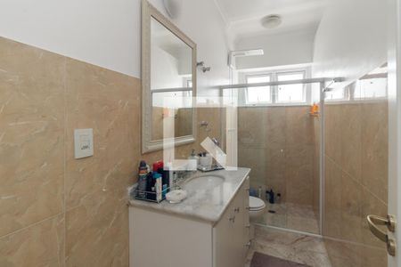 Casa à venda com 500m², 4 quartos e 3 vagas Casa à venda com 500m², 4 quartos e 3 vagasBanheiro 4