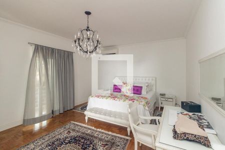 Casa à venda com 500m², 4 quartos e 3 vagas Casa à venda com 500m², 4 quartos e 3 vagasQuarto 1 - Suíte