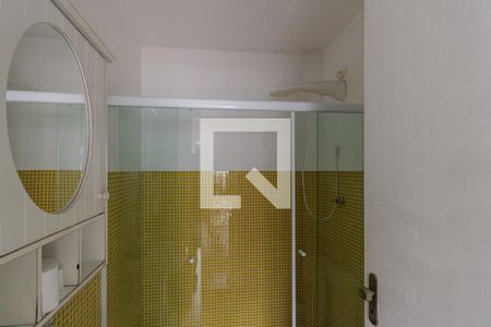 Casa à venda com 500m², 4 quartos e 3 vagas Casa à venda com 500m², 4 quartos e 3 vagasBanheiro de Serviço 2