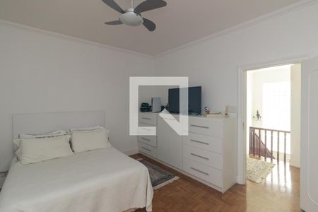 Casa à venda com 500m², 4 quartos e 3 vagas Casa à venda com 500m², 4 quartos e 3 vagasQuarto 3