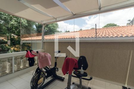 Casa à venda com 500m², 4 quartos e 3 vagas Casa à venda com 500m², 4 quartos e 3 vagasVaranda do Quarto 3