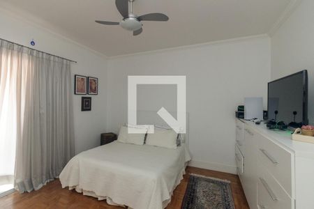 Casa à venda com 500m², 4 quartos e 3 vagas Casa à venda com 500m², 4 quartos e 3 vagasQuarto 3