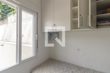 Casa à venda com 500m², 4 quartos e 3 vagas Casa à venda com 500m², 4 quartos e 3 vagasQuarto de Serviço 1