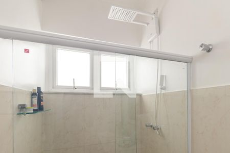 Casa à venda com 500m², 4 quartos e 3 vagas Casa à venda com 500m², 4 quartos e 3 vagasBanheiro 3