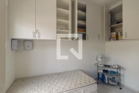 Casa à venda com 500m², 4 quartos e 3 vagas Casa à venda com 500m², 4 quartos e 3 vagasQuarto de Serviço 1