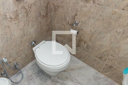 Casa à venda com 500m², 4 quartos e 3 vagas Casa à venda com 500m², 4 quartos e 3 vagasBanheiro 2 - Suíte