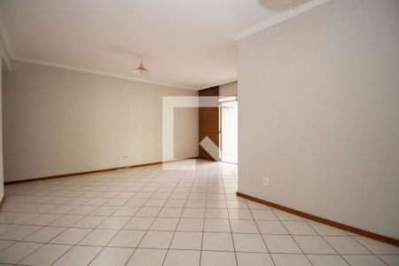 Sala de apartamento para alugar com 2 quartos, 80m² em Q 205, Brasília