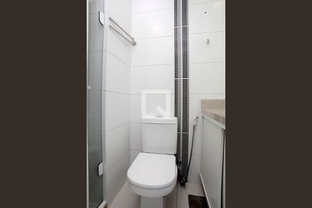 Banheiro de kitnet/studio para alugar com 1 quarto, 48m² em Mont’serrat, Porto Alegre