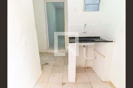 Cozinha de kitnet/studio para alugar com 1 quarto, 21m² em Vila Bertioga, São Paulo