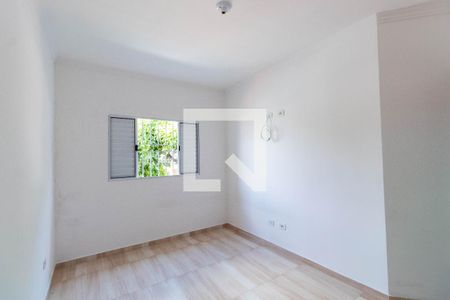 Quarto Suíte 1 de casa para alugar com 2 quartos, 67m² em Vila Ré, São Paulo