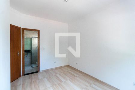 Quarto Suíte 1 de casa para alugar com 2 quartos, 67m² em Vila Ré, São Paulo