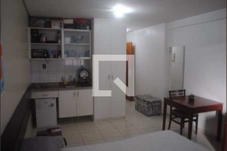 Apartamento para alugar com 1 quarto, 30m² em Caminho das Árvores, Salvador