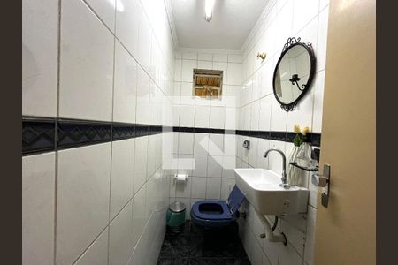 Lavabo de casa para alugar com 3 quartos, 163m² em Jardim Santo Antoninho, São Paulo